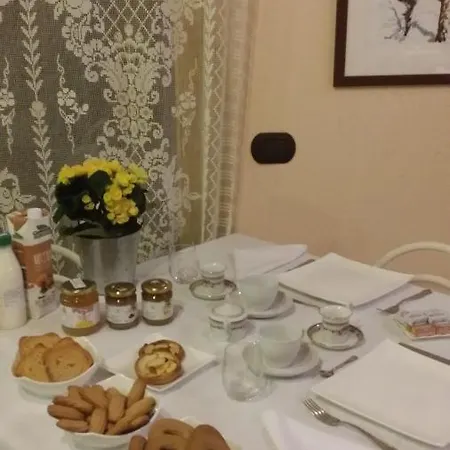 Casa Margherita Alojamento de Acomodação e Pequeno-almoço 4*